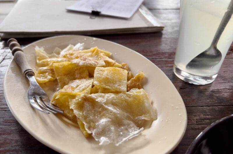 Rezept: Egg Roti mit Kondensmilch und Zucker