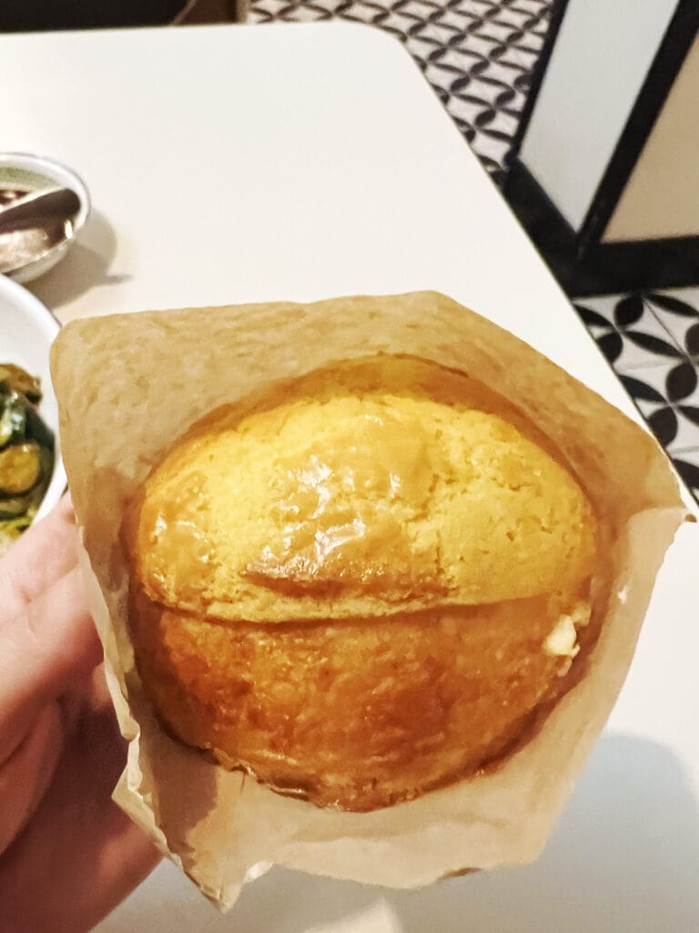 New York: Milu – Mandarin Duck und Pineapple Buns