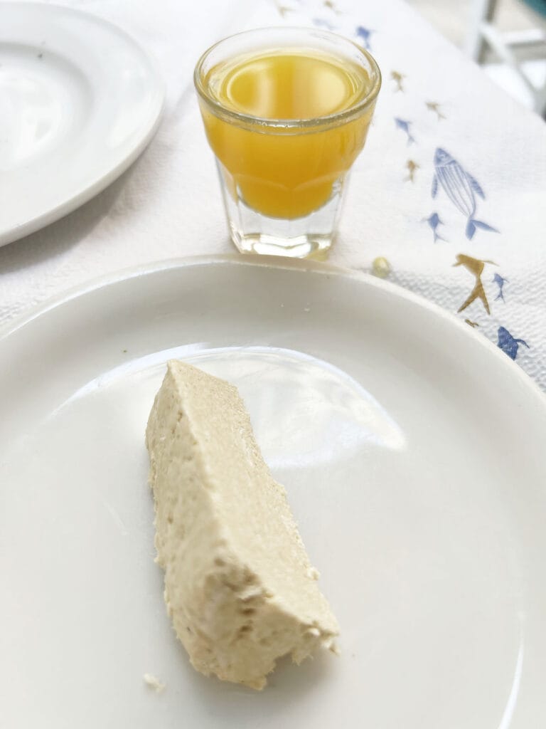 Athen: Aspro Alogo – Unglaubliches Schweine-Souvlaki