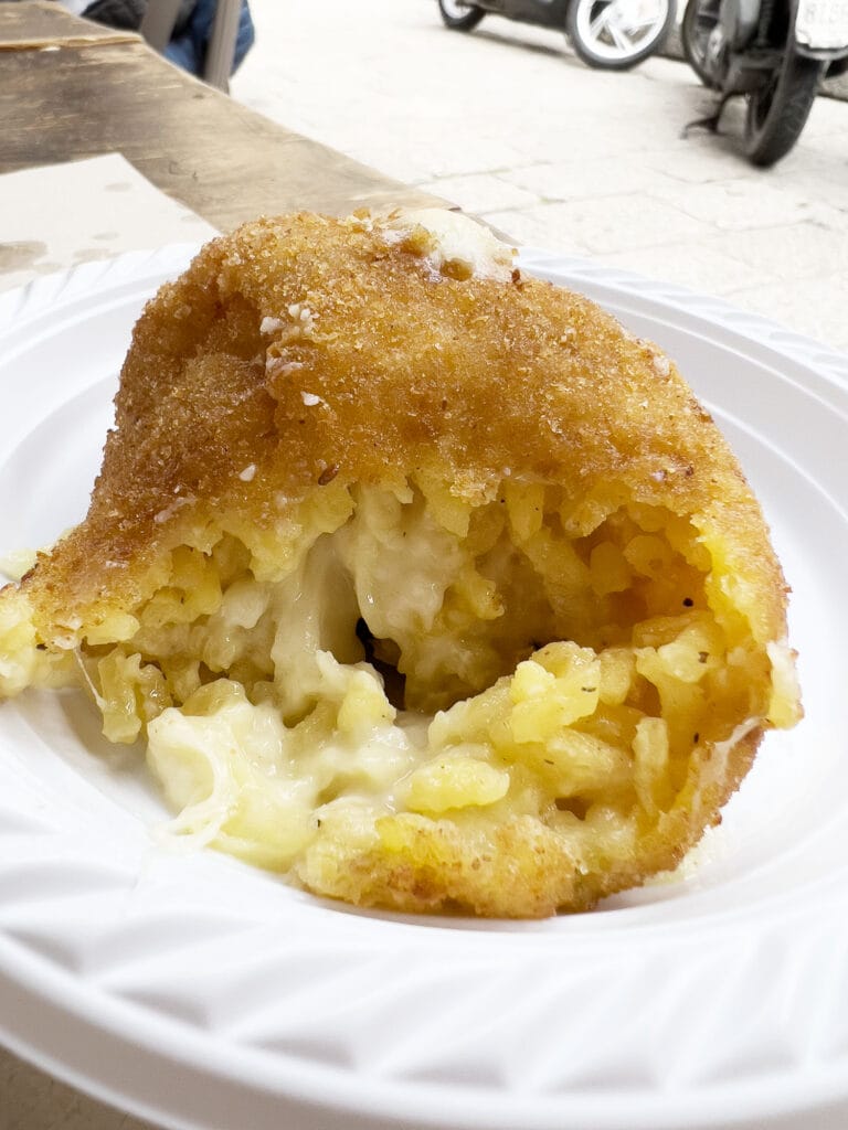 Was sollte man in Sizilien essen?