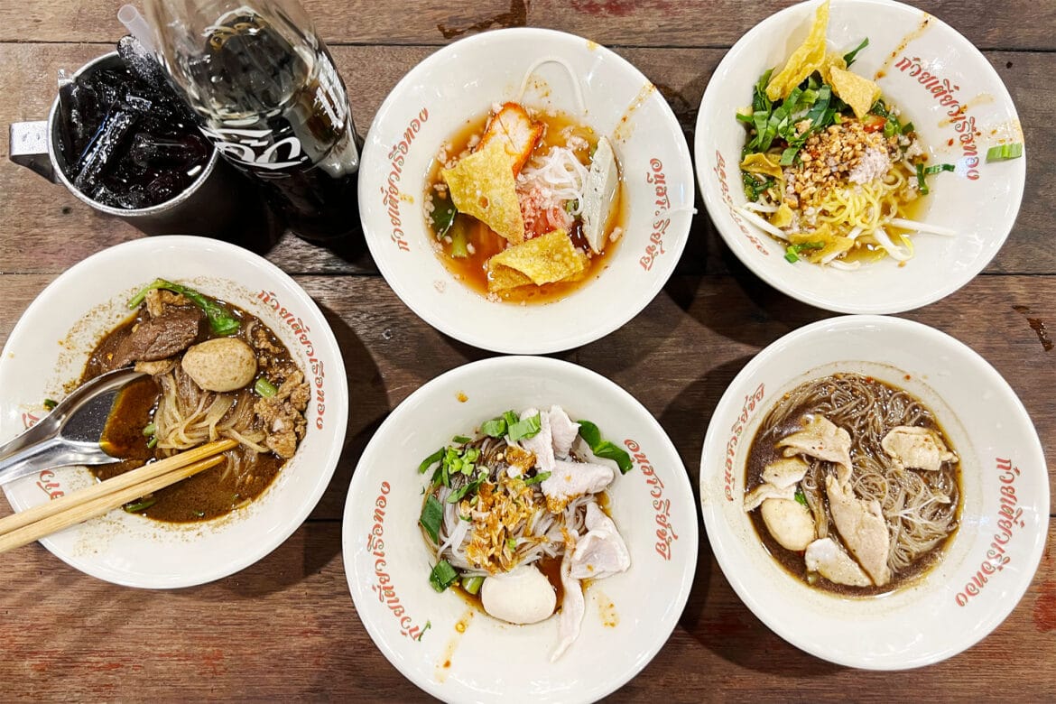 Bangkok Guide: Boat Noodle Alley