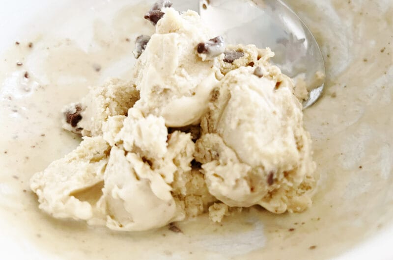 Rezept: Bananeneis mit Erdnussbutter und Schokolade