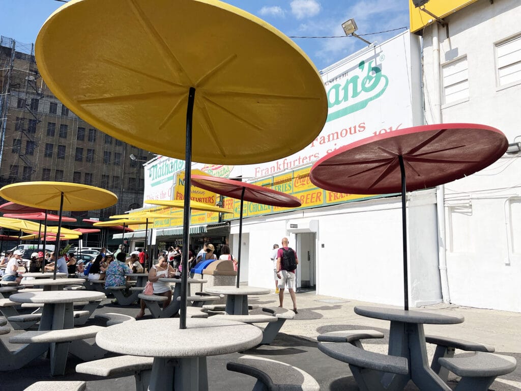 New York City: Nathan’s auf Coney Island