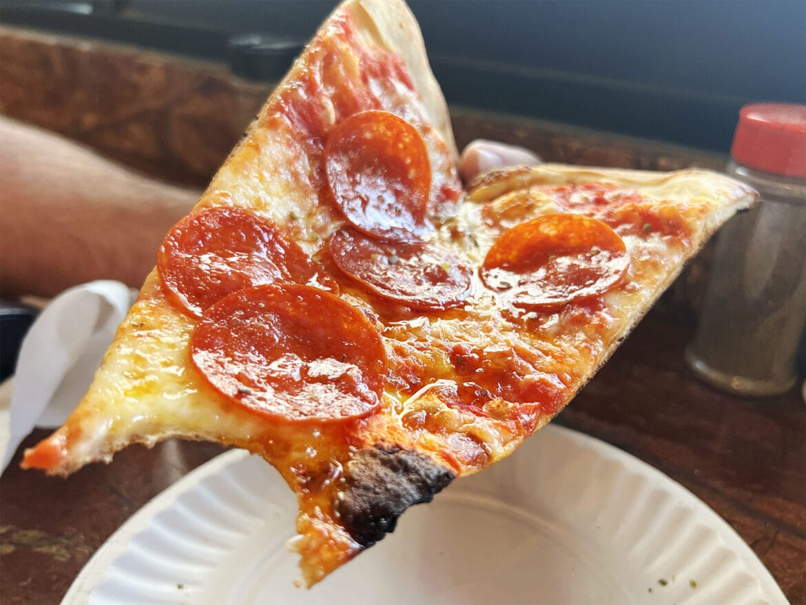 New York: So isst du ein Pizza Slice wie ein echter New Yorker