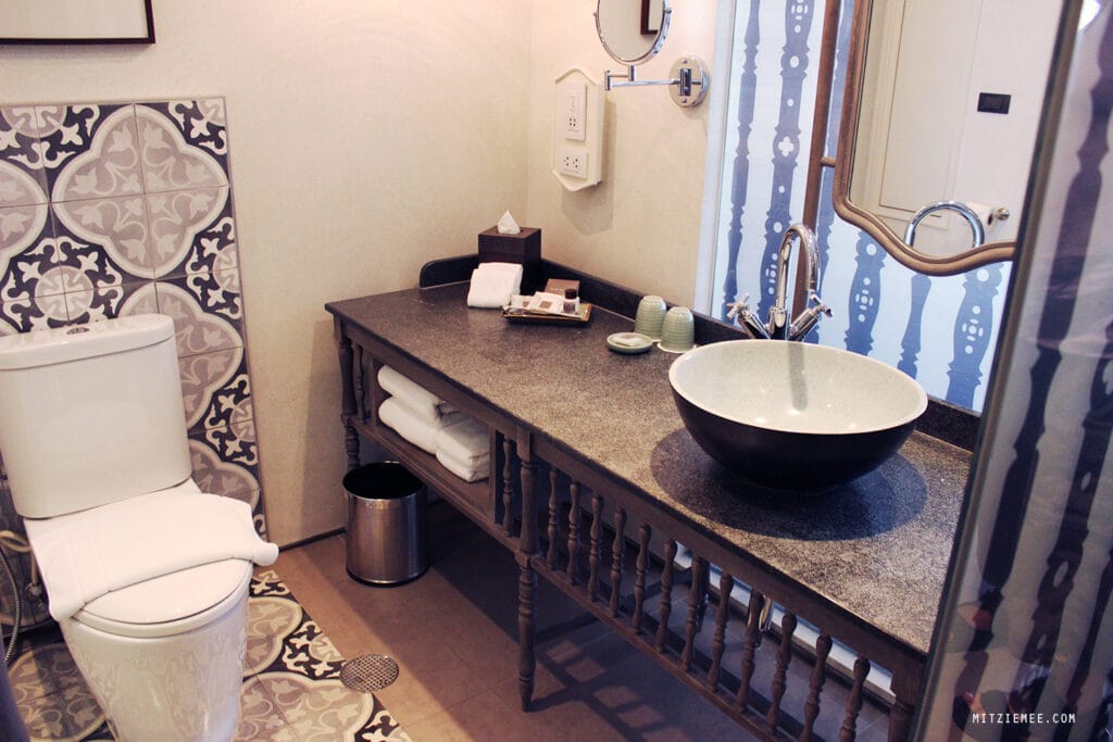 Bangkok: Riva Surya – Wunderschönes Boutiquehotel am Fluss