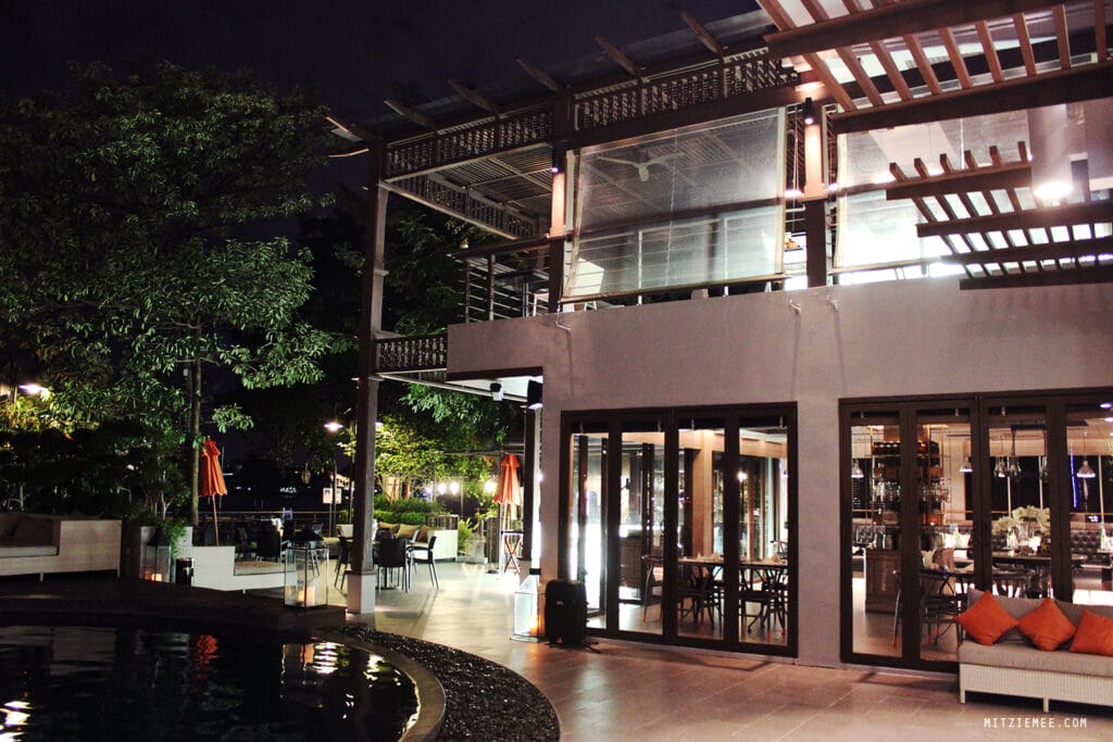 Bangkok: Riva Surya – Wunderschönes Boutiquehotel am Fluss
