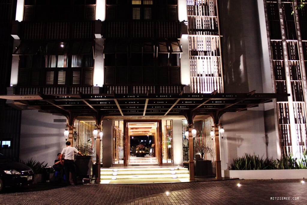 Bangkok: Riva Surya – Wunderschönes Boutiquehotel am Fluss