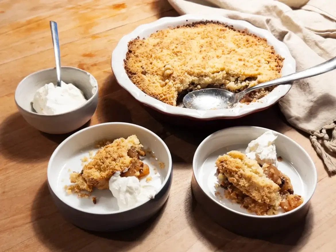 Rezept: Apple Crumble mit Mandelmasse und Granola